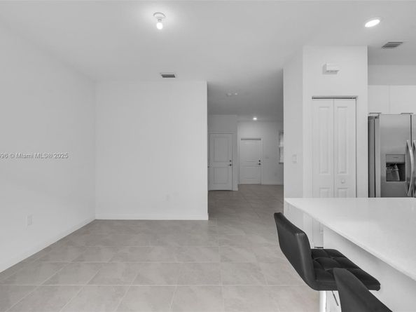 12523 NW 24th Ave, Miami FL 33167