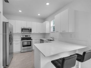 12523 NW 24th Ave, Miami FL 33167