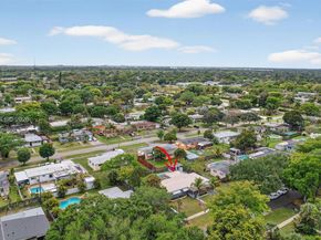 6842 NW 15th St, Plantation FL 33313