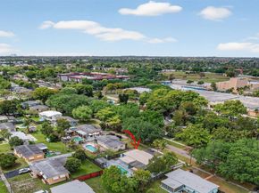 6842 NW 15th St, Plantation FL 33313