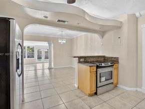 6842 NW 15th St, Plantation FL 33313
