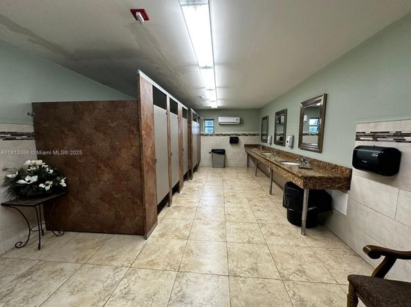 4880 NW 22nd St 207, Lauderhill FL 33313