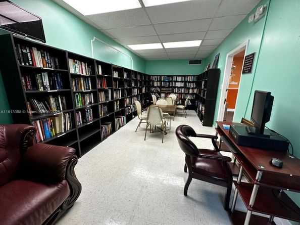 4880 NW 22nd St 207, Lauderhill FL 33313