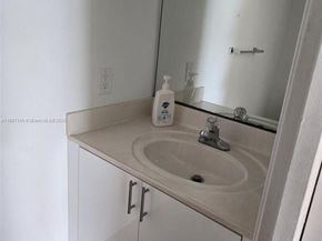 4361 Dogwood Cir, Weston FL 33331