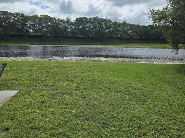 4361 Dogwood Cir, Weston FL 33331