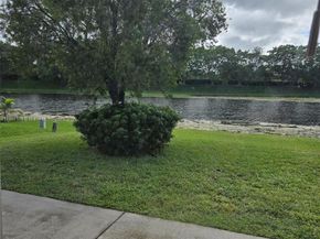 4361 Dogwood Cir, Weston FL 33331