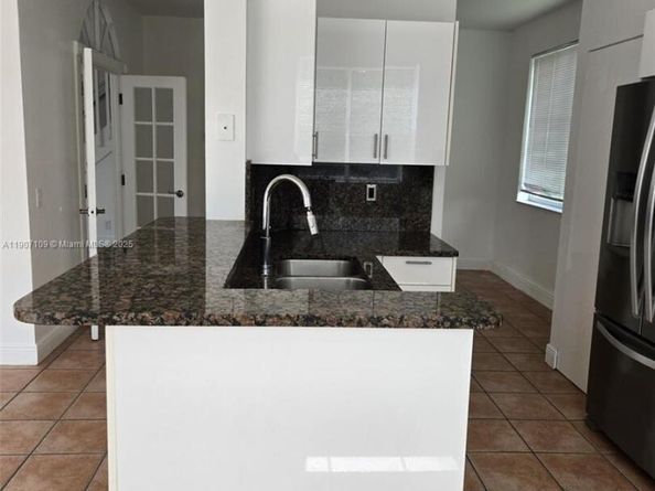 4361 Dogwood Cir, Weston FL 33331