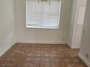 4361 Dogwood Cir, Weston FL 33331