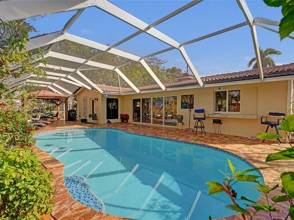 1237 Garfield St, Hollywood FL 33019