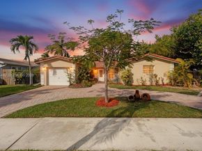 1237 Garfield St, Hollywood FL 33019