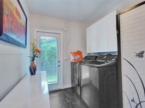 1237 Garfield St, Hollywood FL 33019