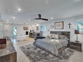 1237 Garfield St, Hollywood FL 33019