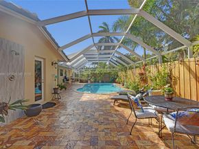 1237 Garfield St, Hollywood FL 33019