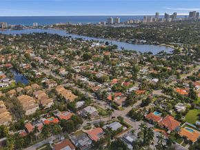 1237 Garfield St, Hollywood FL 33019