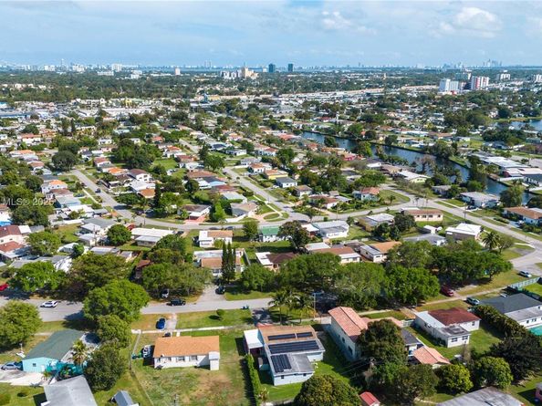 9000 NW 12th Ave, Miami FL 33150