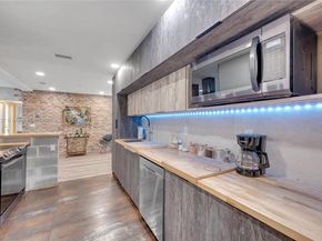 9000 NW 12th Ave, Miami FL 33150