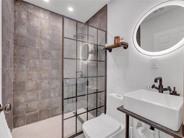 9000 NW 12th Ave, Miami FL 33150