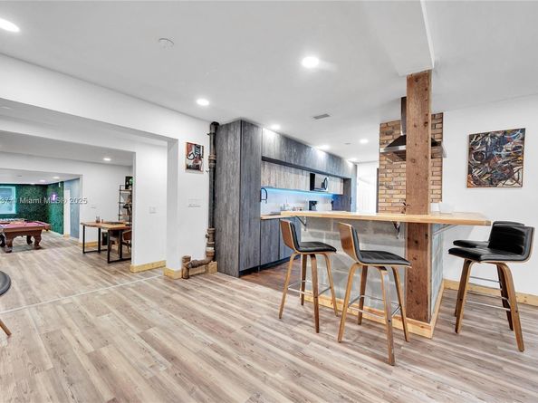 9000 NW 12th Ave, Miami FL 33150