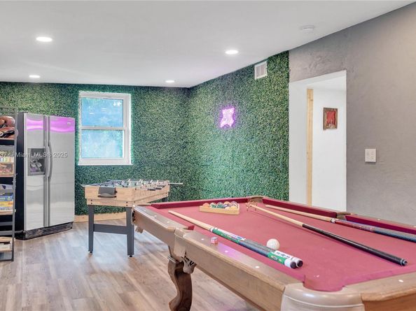 9000 NW 12th Ave, Miami FL 33150