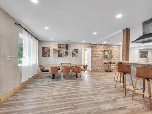 9000 NW 12th Ave, Miami FL 33150