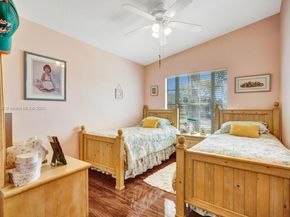 16451 SW 98th Ter, Miami FL 33196
