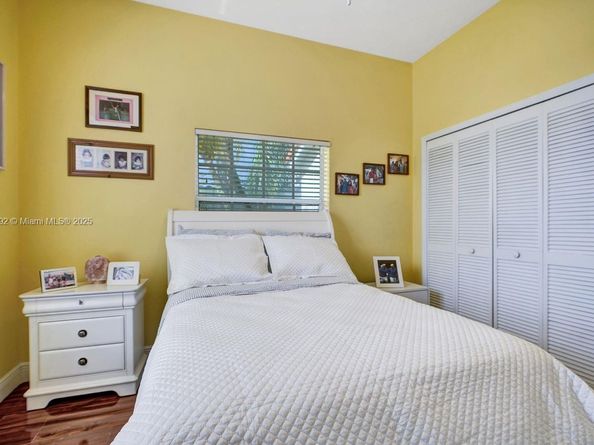 16451 SW 98th Ter, Miami FL 33196