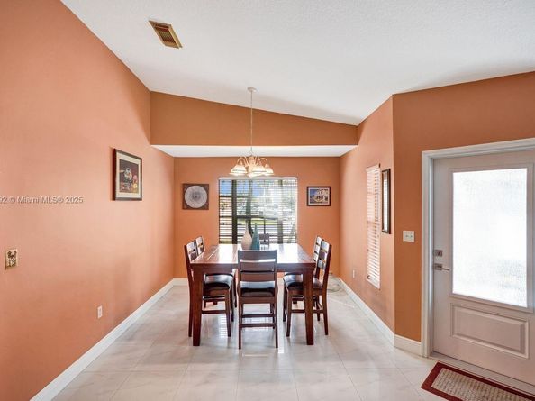 16451 SW 98th Ter, Miami FL 33196