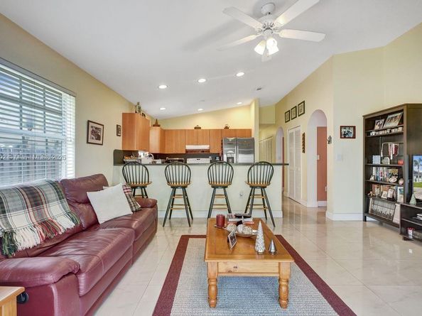 16451 SW 98th Ter, Miami FL 33196
