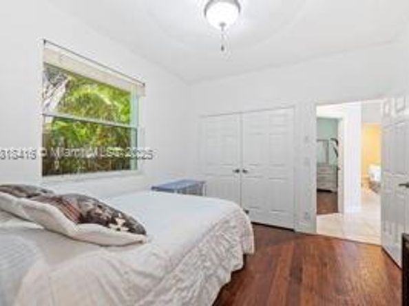 2510 Jardin DR, Weston FL 33327