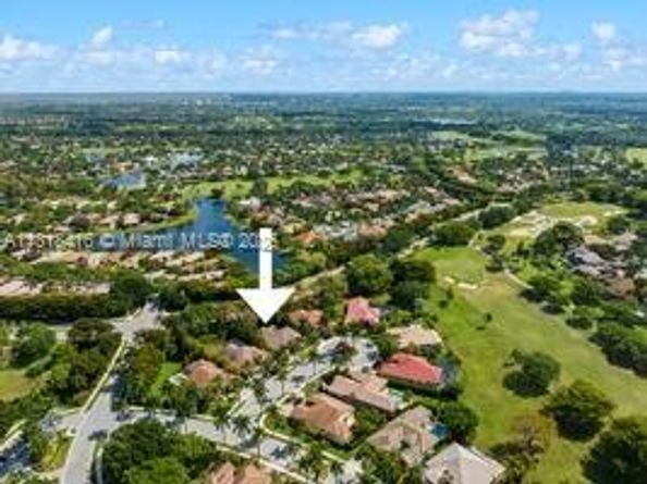 2510 Jardin DR, Weston FL 33327