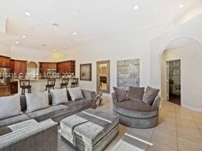2510 Jardin DR, Weston FL 33327