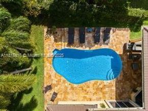2510 Jardin DR, Weston FL 33327