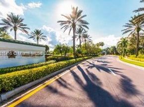 2510 Jardin DR, Weston FL 33327