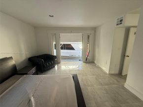 691 NW 7th St Rd, Miami FL 33136