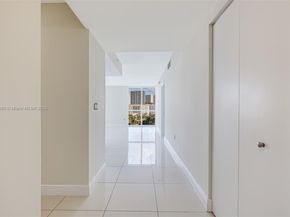1861 NW North River Dr 1806, Miami FL 33125