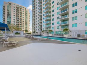 1861 NW North River Dr 1806, Miami FL 33125