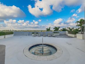 1861 NW North River Dr 1806, Miami FL 33125