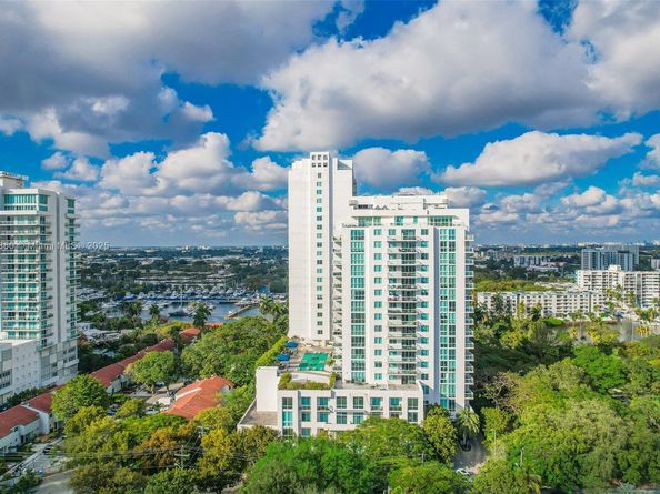 1861 NW North River Dr 1806, Miami FL 33125