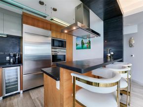 2020 N Bayshore Dr 3902, Miami FL 33137