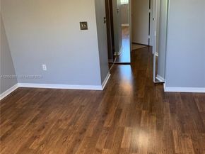 600 N Crestwood Ct N 610, Royal Palm Beach FL 33411