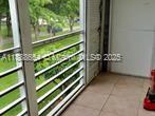 198 E Mansfield  E 198, Boca Raton FL 33434