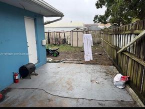 19123 NW 35th Ave, Miami Gardens FL 33056