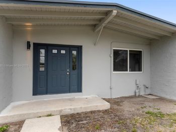 1560 NE 42nd Ct