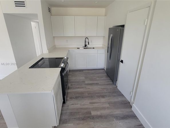 1560 NE 42nd Ct, Pompano Beach FL 33064
