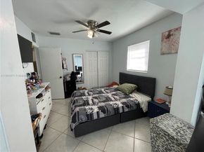 1854 Lauderdale Manor Dr, Fort Lauderdale FL 33311