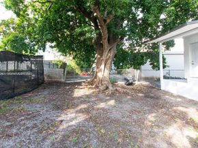 1812 NW 64th St, Miami FL 33147