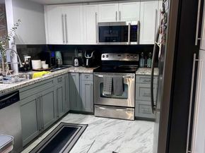9340 Fontainebleau Blvd 313, Miami FL 33172