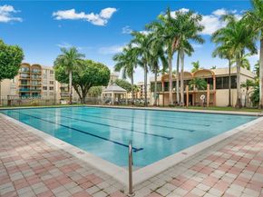 9340 Fontainebleau Blvd 313, Miami FL 33172