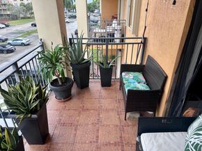 9340 Fontainebleau Blvd 313, Miami FL 33172
