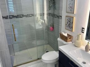 9340 Fontainebleau Blvd 313, Miami FL 33172